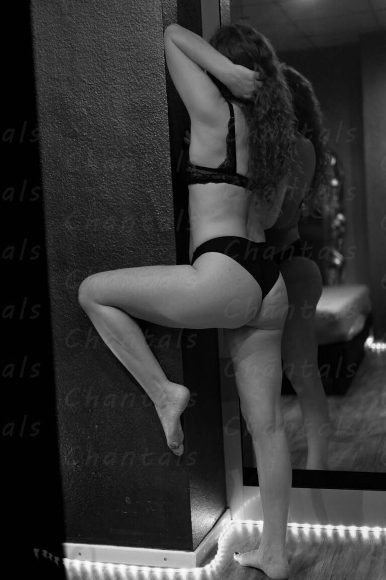 IMG_1551-977-scaled